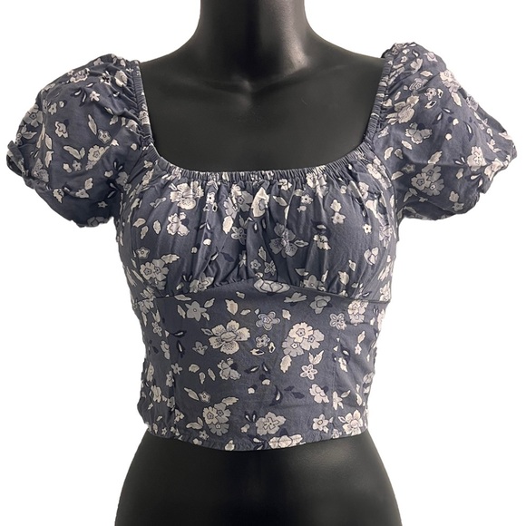 NWOT Hollister Floral Crop Top Puff Sleeve XS - Picture 2 of 10